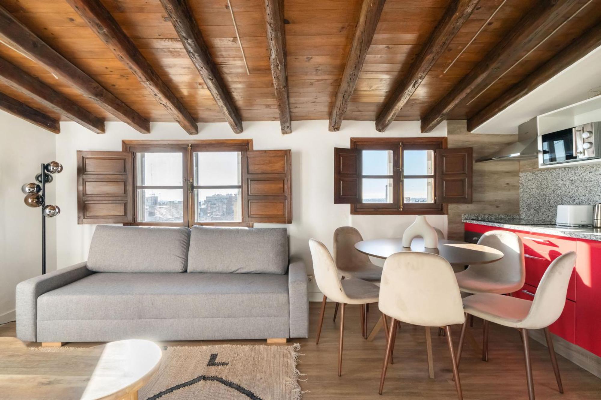 Atico Con Terraza En Lavapies Alquiler Temporal Lägenhet Madrid Exteriör bild