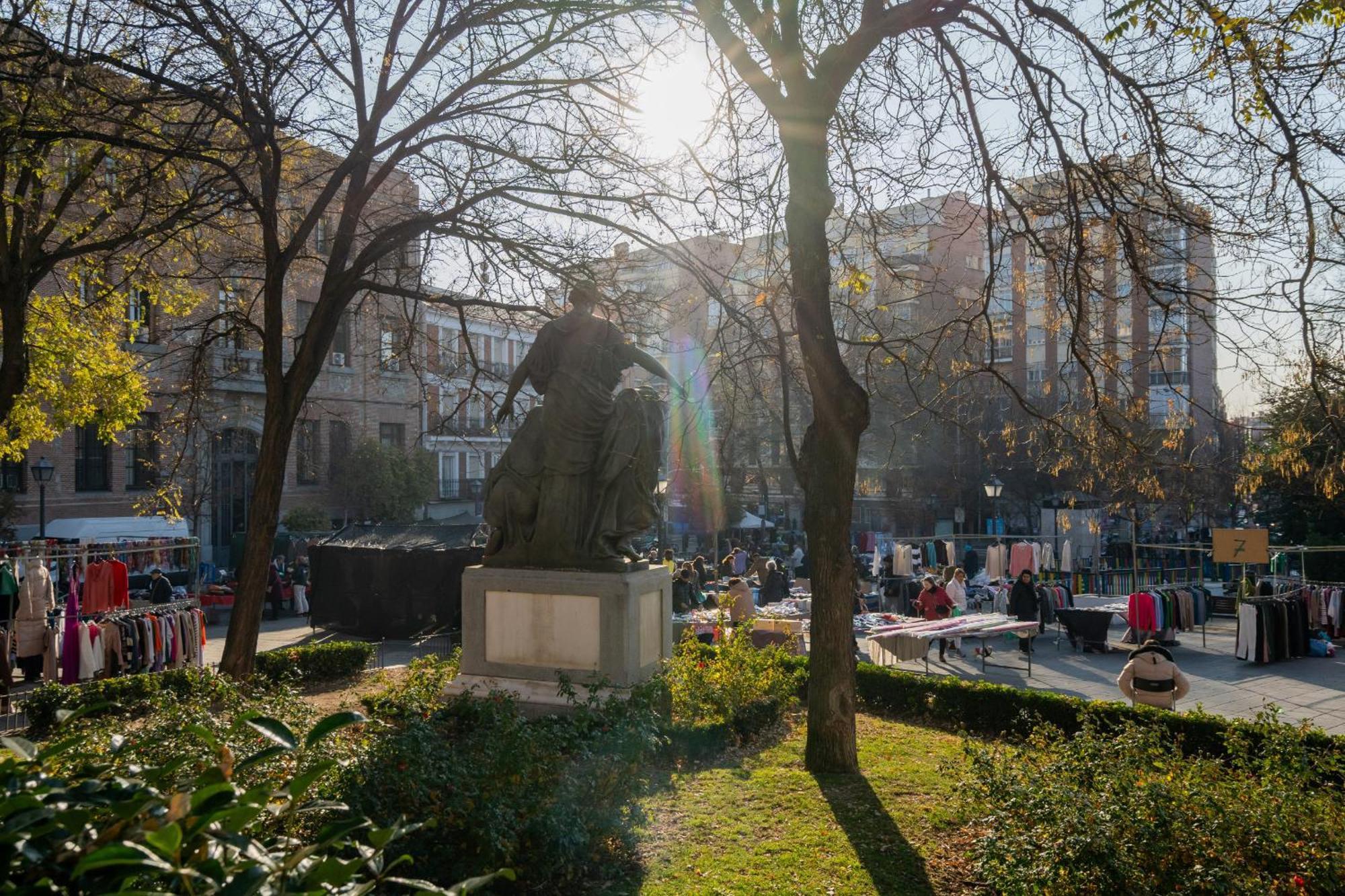 Atico Con Terraza En Lavapies Alquiler Temporal Lägenhet Madrid Exteriör bild